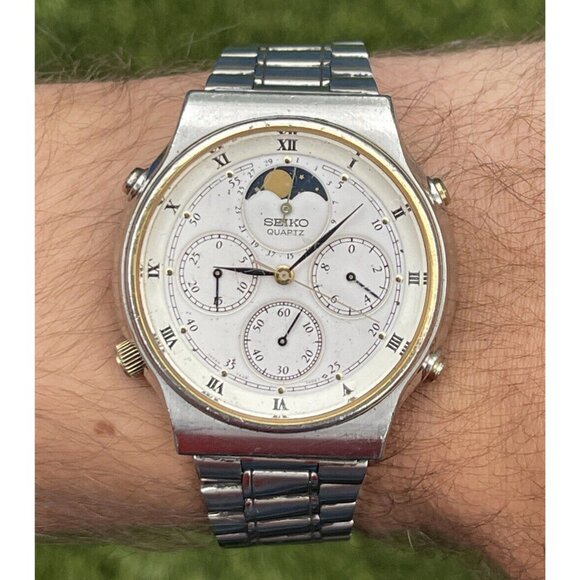 Vintage 7a48-7000 JDM Seiko Chronograph Quartz Watch Moon Phase Moonphase - Picture 2 of 9
